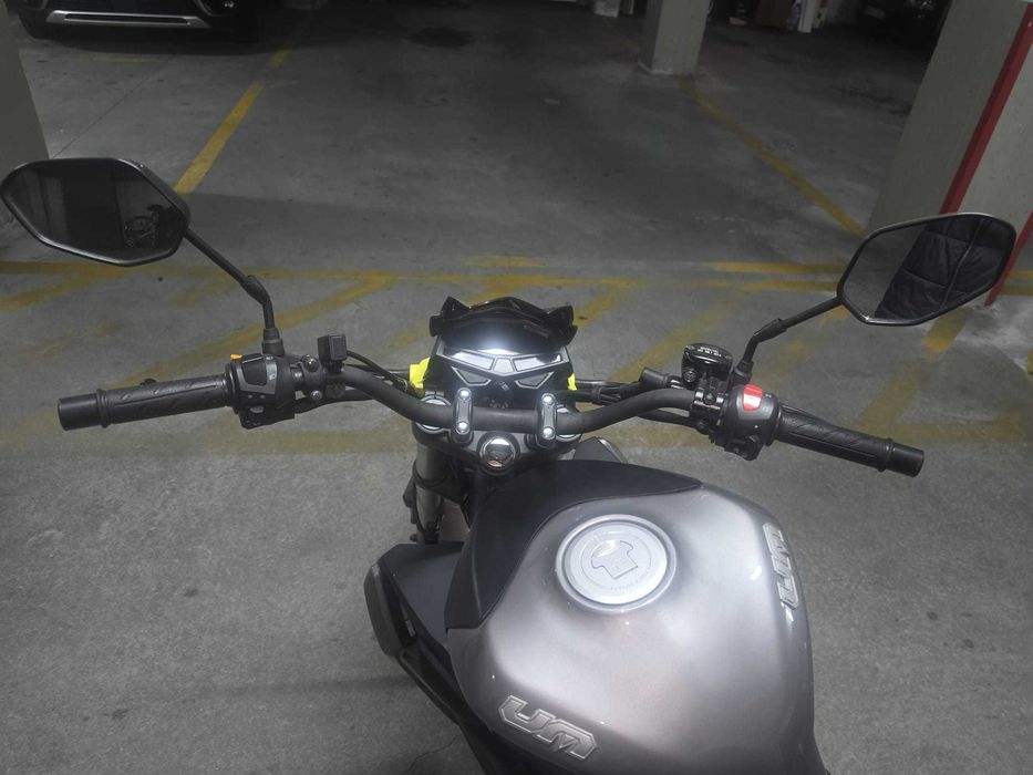 UM Xtreet RS 125 — 2 741 km, Garantia 1 Ano