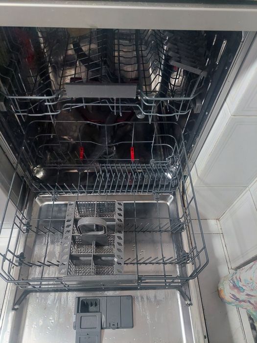 Máquina de lavar loiça Whirlpool