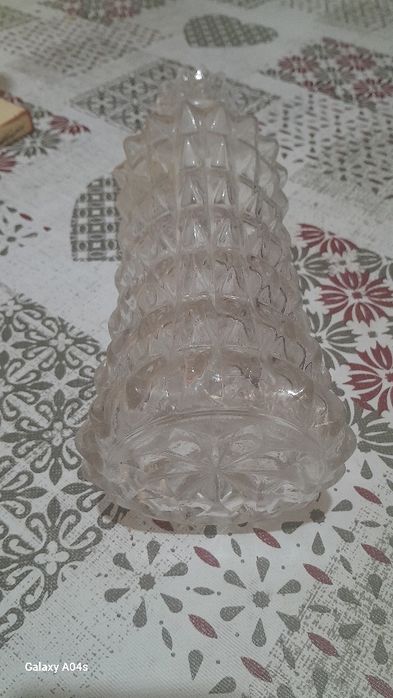 Garrafa de cristal trabalhado