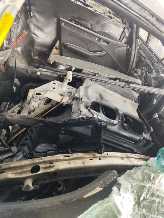 Peças E46 320d 150cv
