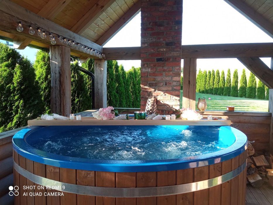 Domek wypoczynkowy z 2 apartamentami do wyboru,  basen, sauna, balia