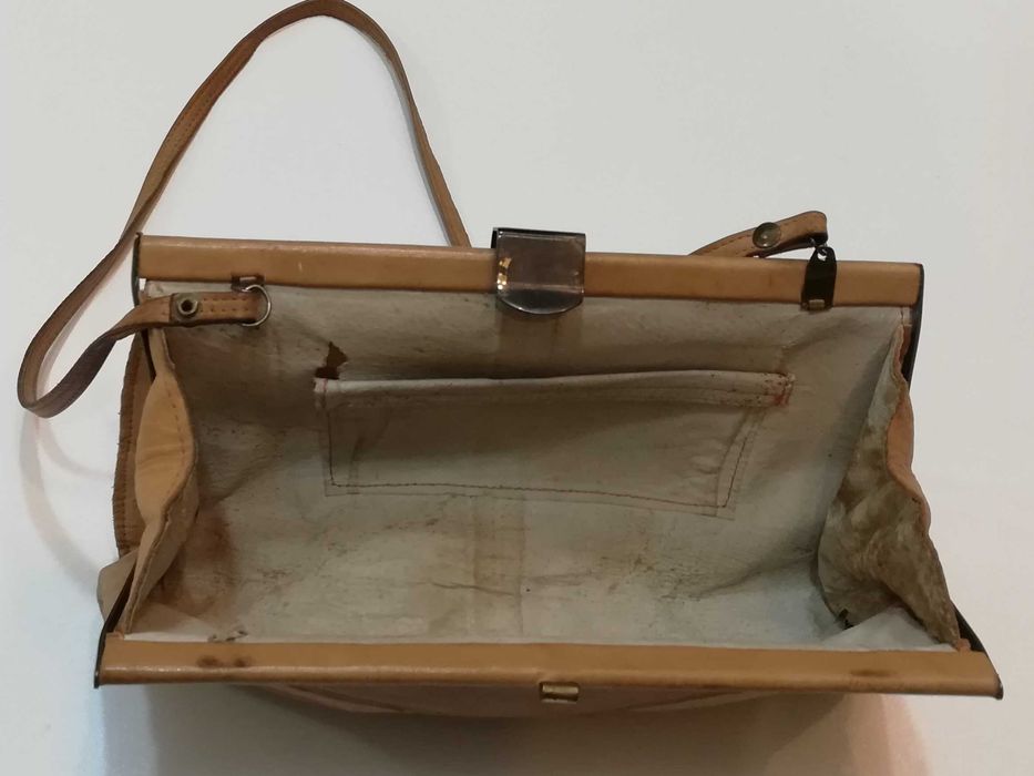 Torebka damska skórzana
25 zł