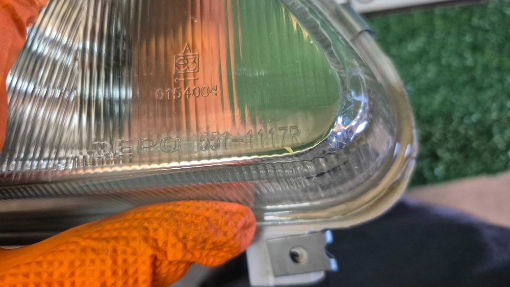 Otica Farol Direito Renault 19 II 1992 a 1996 Ref. 551-1117R-LD-E DEPO NOVO