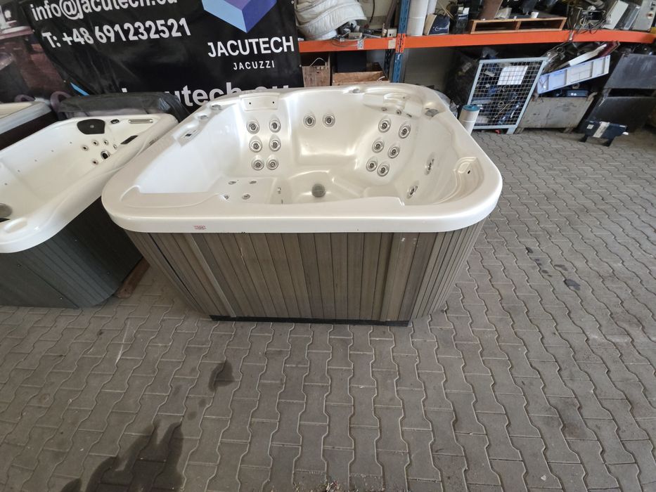 jacuzzi dzakuzi ogrodowe caloroczne 210x210 cm taras ogrod