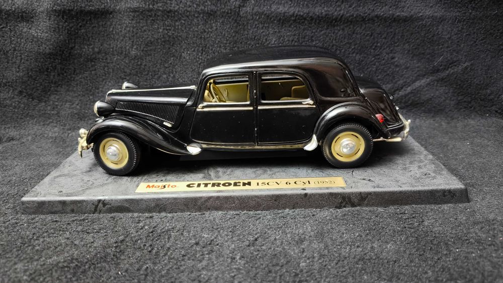 Модель авто 1.18 Citroen 15CV 6 Cyl 1952 Black (Maisto, made in Thailand)