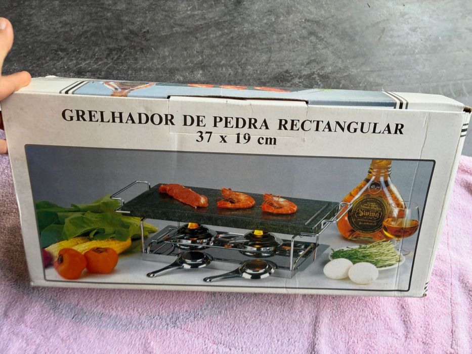 Grelhador de pedra retangular