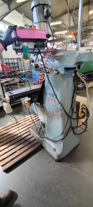 Frezarka Bridgeport 2 HP