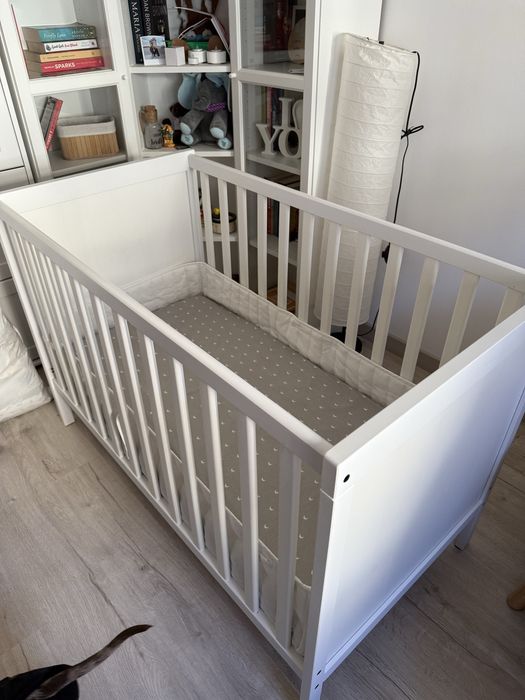 Berço de bebé IKEA