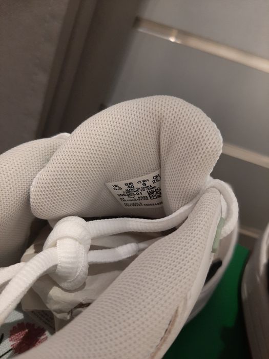 Buty damskie sportowe