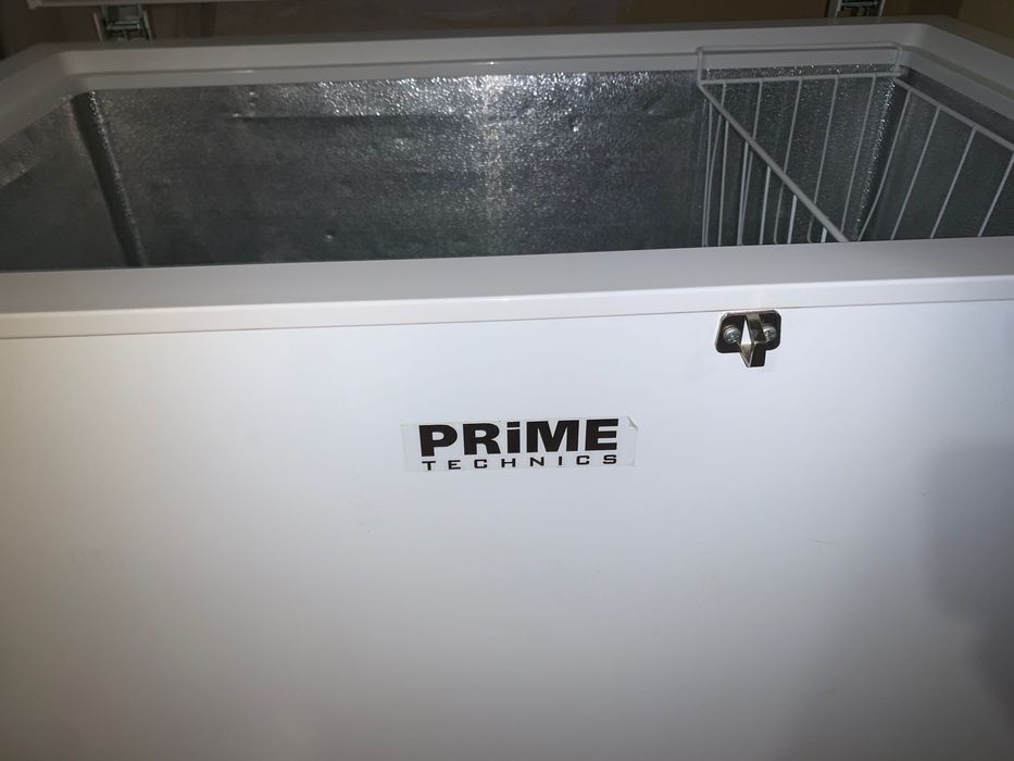 Холодильник морозильна камера