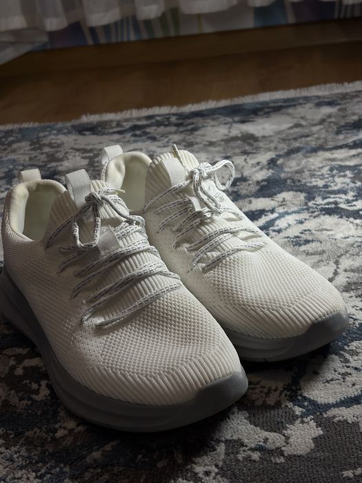 Спортивні кросівки primark