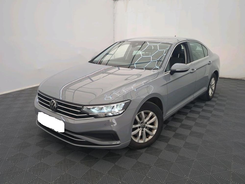 Volkswagen Passat 1.5 TSI ACT DSG Trendline