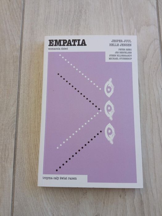 Empatia wzmacnia dzieci Trzyma cały świat razem