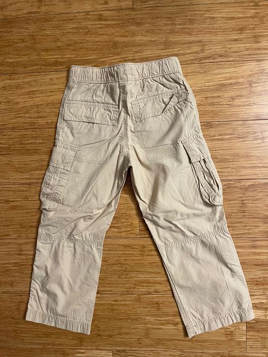 Spodnie chłopięce r. 110