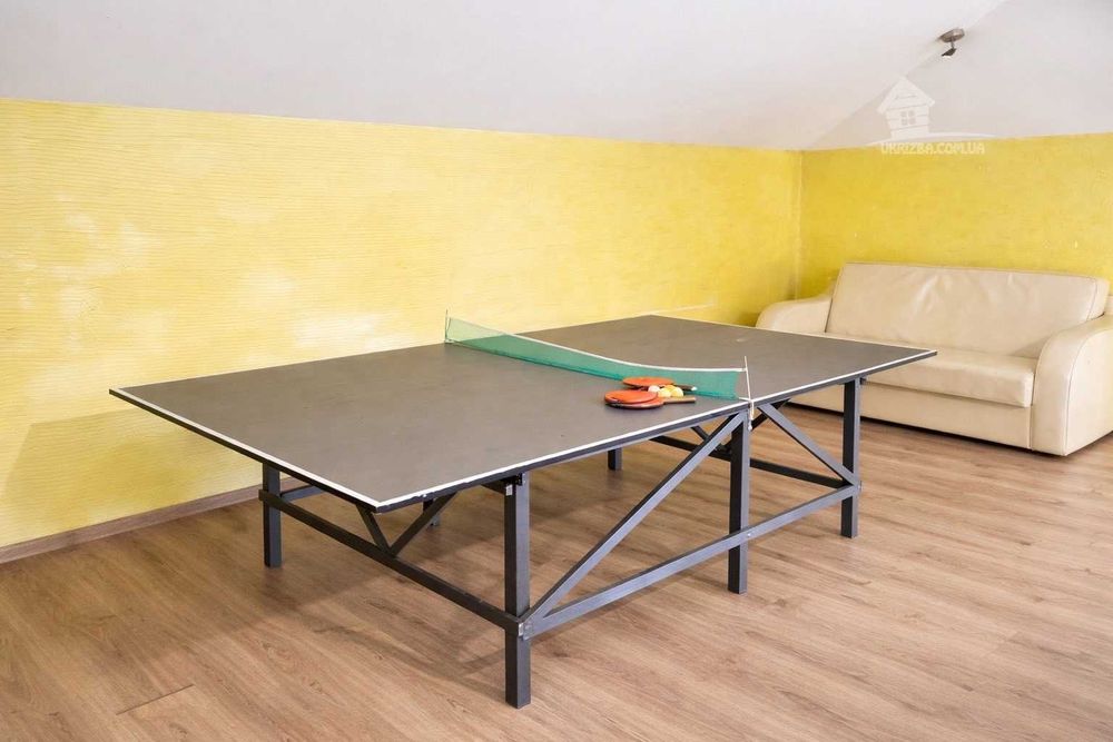 Дом 450 кв. До 35 человек. Сауна, беседка, теннис, генератор, бассейн.