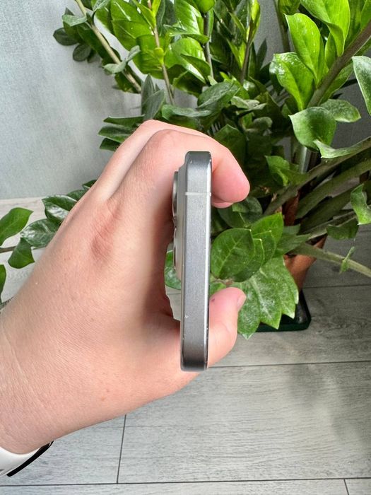 iPhone 15 PRO 128
