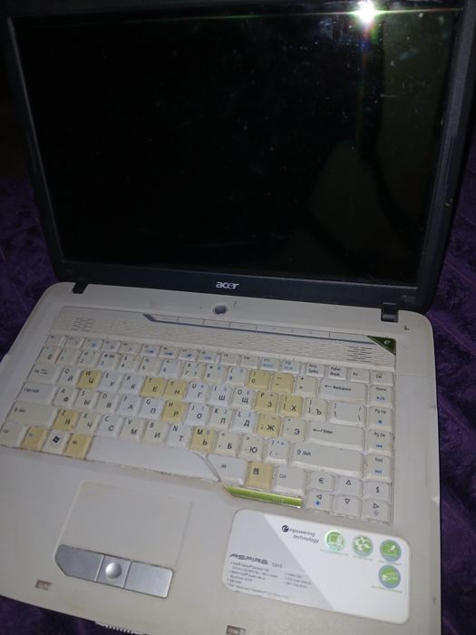 Ноутбук acer 5315 старий.