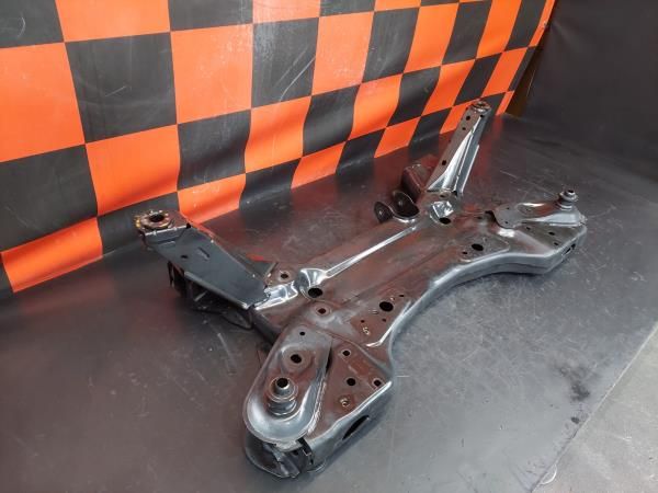 Charriot frente RENAULT Master III Combi (JV)