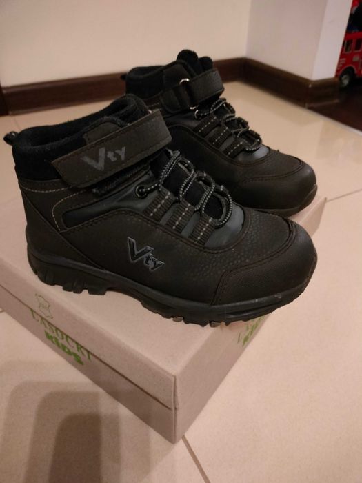Buty chłopięce trekingowe Vty rozmiar 28 18,7 cm  długość wkładki