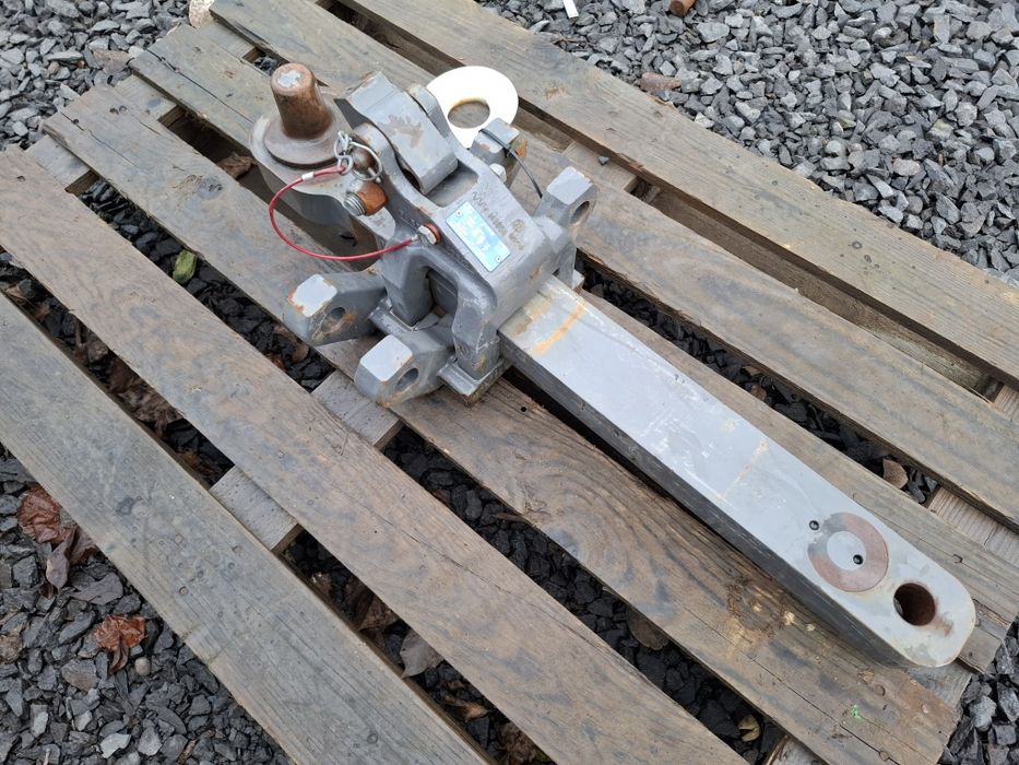 Zaczep piton z mocowaniem Fendt