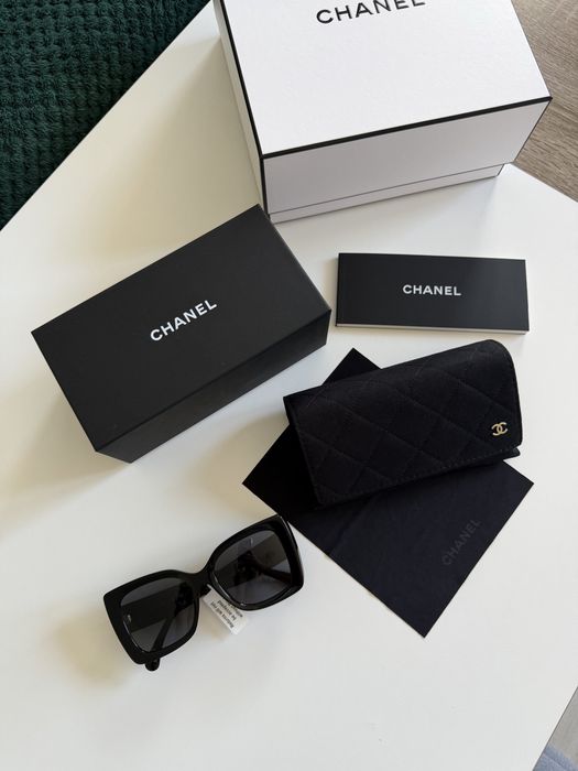 Chanel Czarne Okulary przeciwsłoneczne kwadratowe