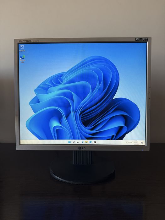 Монітор LG Flatron L1952TQ-BF, 19”