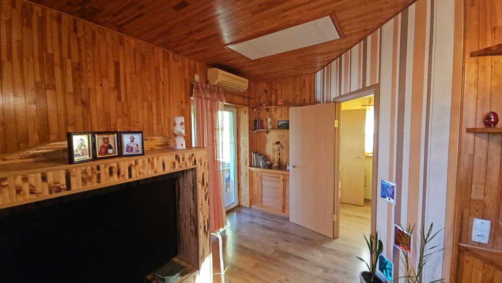 Будинок для тих то хоче тиші, смачного лісового повітря, с. Коржі є відоогляд