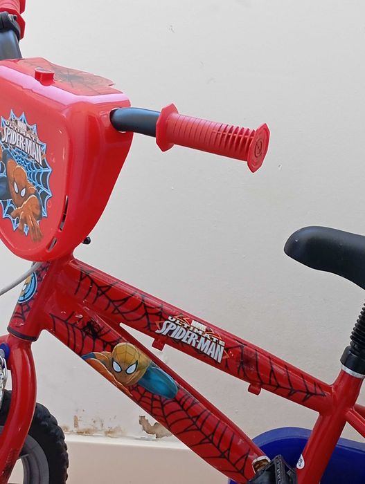 Bicicleta homem aranha