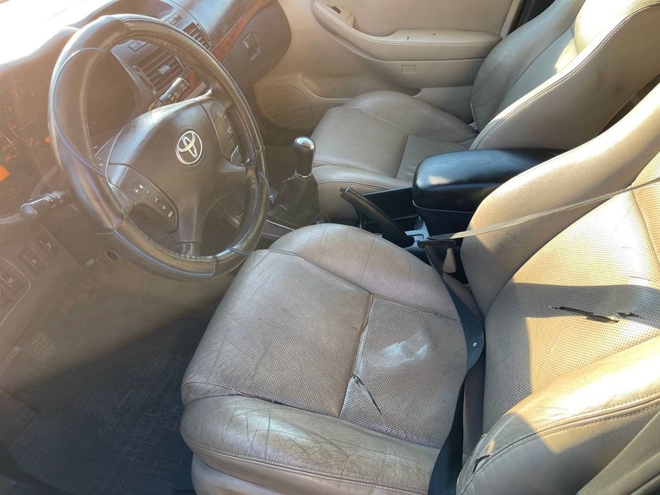 Toyota Avensis (Тойота Авенсіс) 2006 Рік  2.0 Дизель Гарний Універсал  Працюючий Кондиціонер