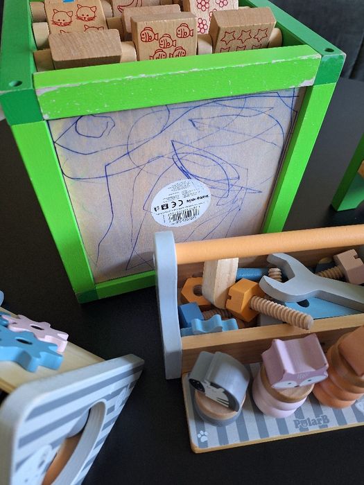 Zestaw drewnianych zabawek edukacyjnych