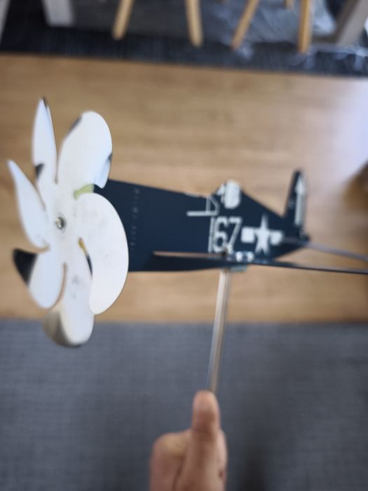 Enfeite de jardim ( Cata vento )