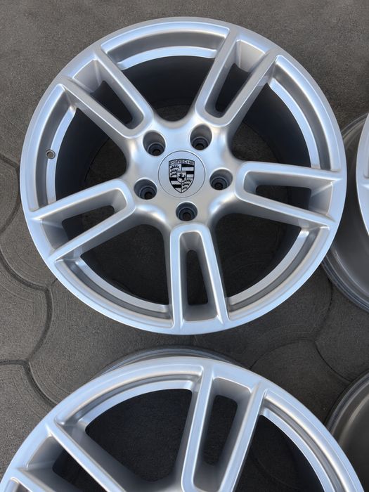 Диски R19  5x130 Porsche Panamera Різноширокі