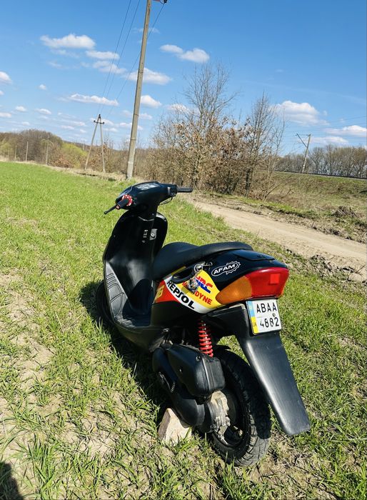 Скутер Suzuki lets 2
