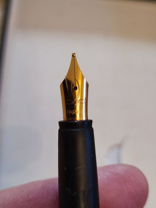 Продам ручку Parker Frontier