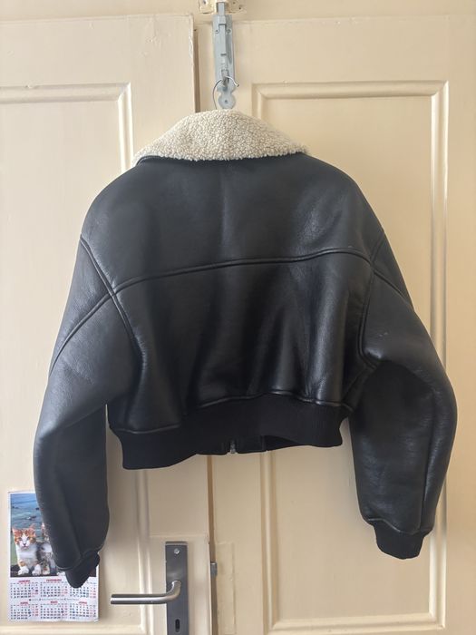 Casaco preto de cabedal