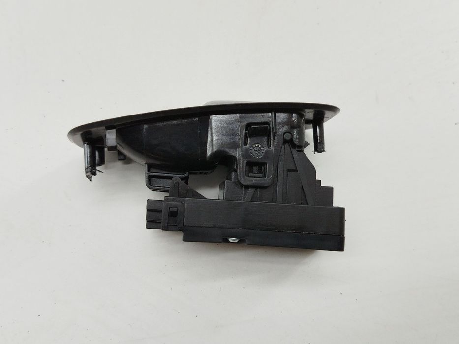 Interruptor de travão de mão - MERCEDES-BENZ C-CLASS (W205) | 13 -
