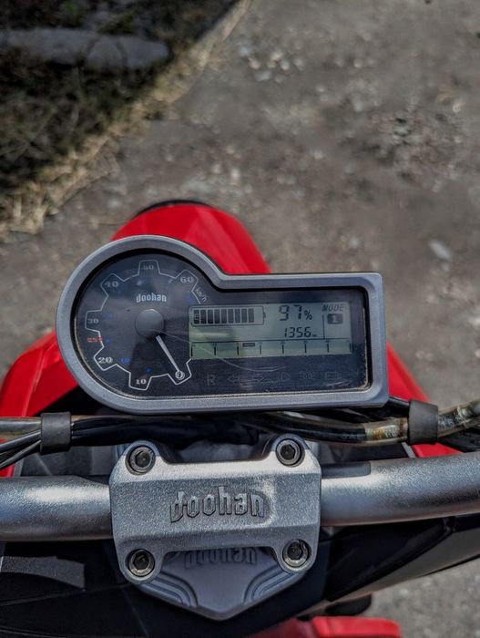Електроскутер Doohan iTank (red)