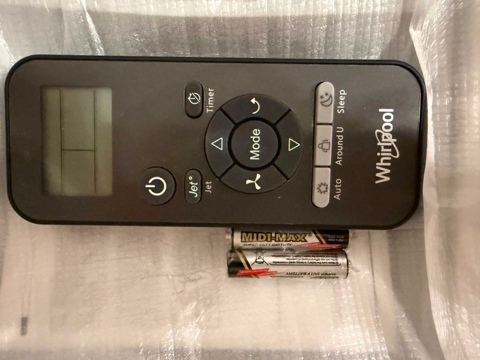 Ar condicionado portátil Whirlpool PACF212HP W 12, com capacidade de 12.000 BTU + manga para janela