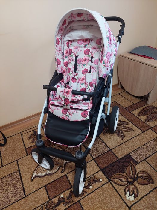 Продам дитячий візочок 3 в 1 BabyLux