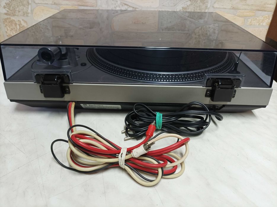 Gramofon Technics SL-1300