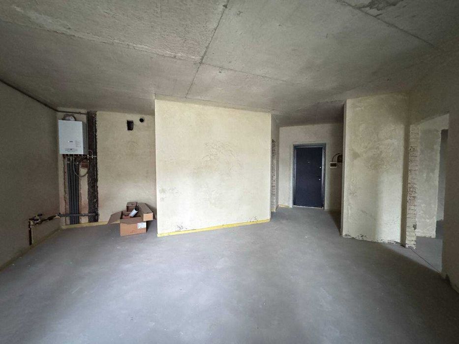 Продаж велика однокімнатна квартира + кухня-вітальня. Франківський р-н