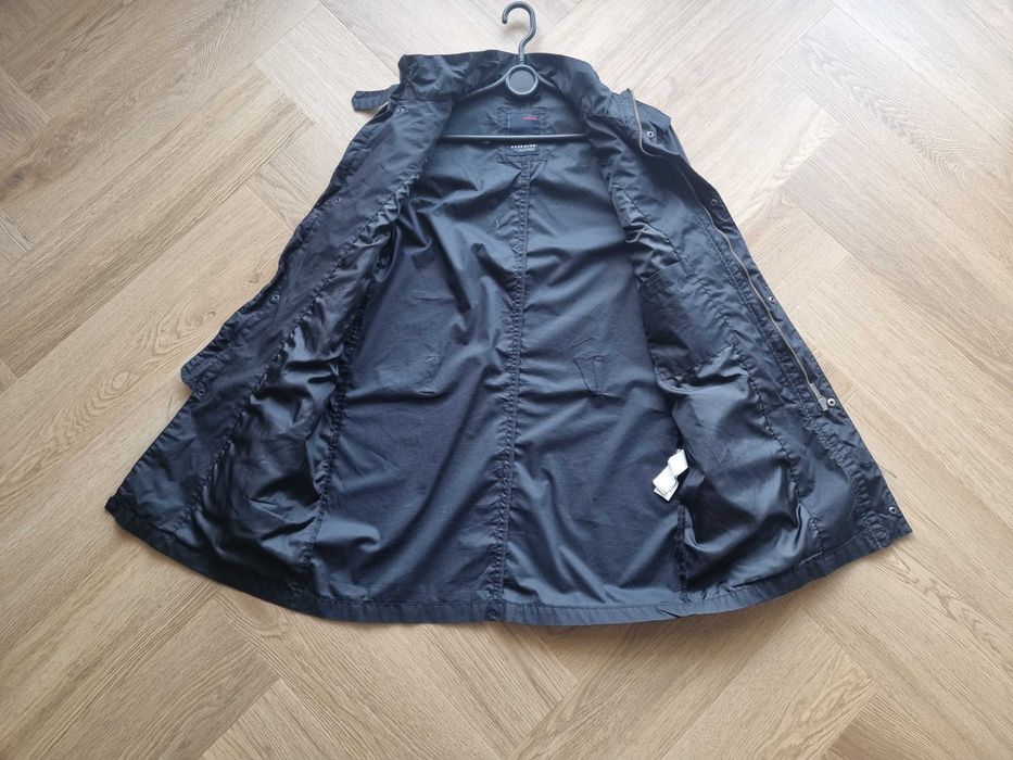 Męski płaszcz na wiosne kurtka męska czarna Reserved M parka trencz