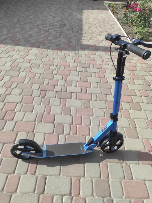 Самокат Movino City Comfort Plus