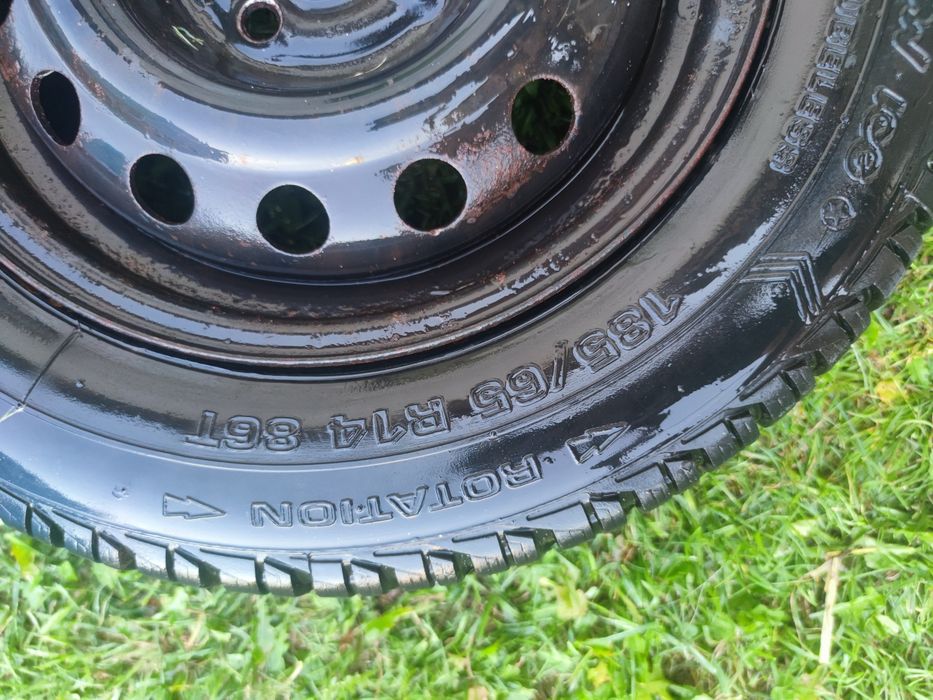 Opony zimowe bierznikowane 185/65 r14 na felgach stalowych