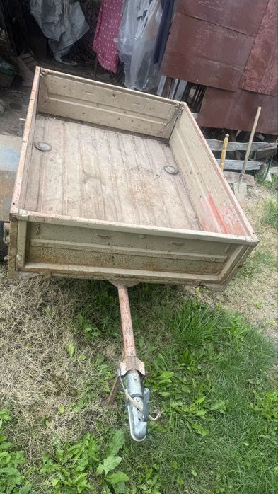 Прицеп легковий