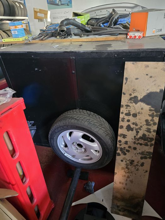 Reboque/atrelado fechado