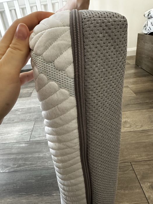 Продам дитячий матрас Viall Eco Latex