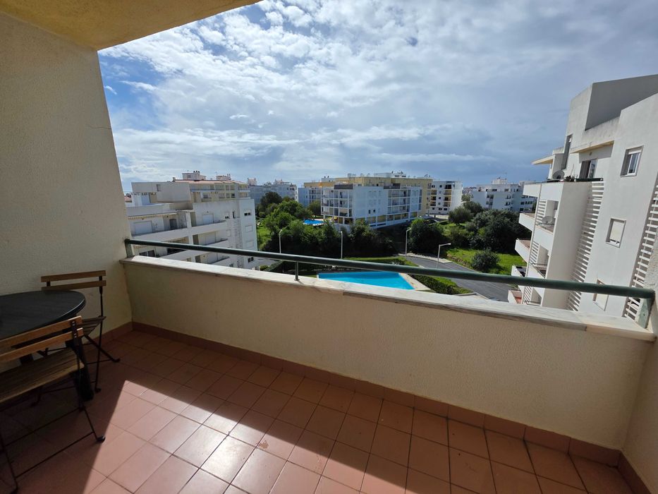 T1 para férias com Piscina e Garagem