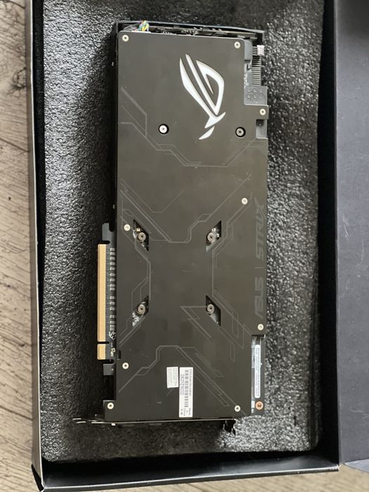 Відеокарта RX480 8gb asus  strix gaming
