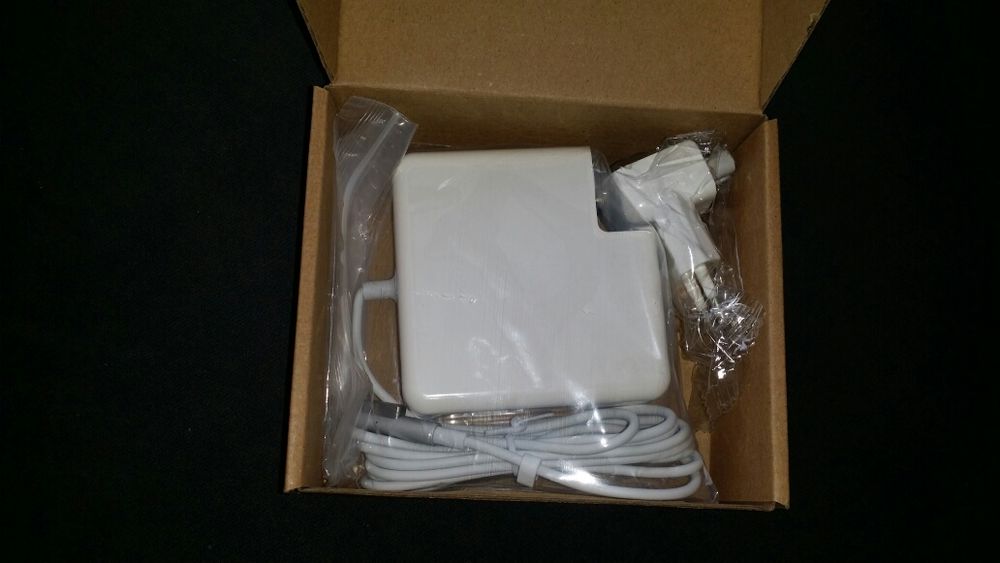 Macbook pro air carregadores novos